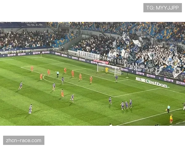 实时:河南队对阵天津津门虎,半场比分0-0 实时:河南队对阵天津津门虎,半场比分0-0